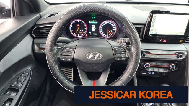 2018 Hyundai Veloster (JS) - Thumbnail 8