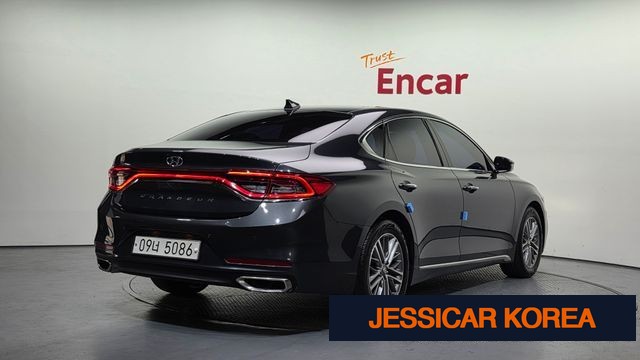 2018 Hyundai Grandeur IG - Thumbnail 8