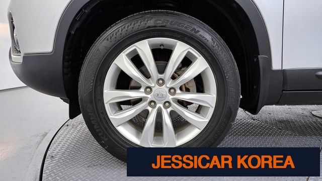 2011 Kia Sorento R - Thumbnail 9