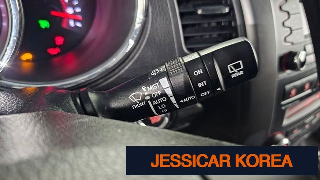 2011 Kia Sorento R - Thumbnail 12