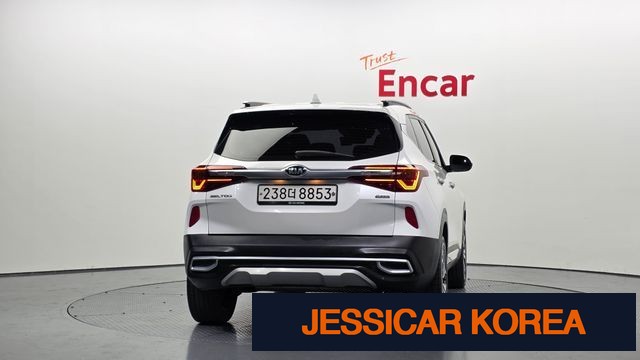 2020 Kia Seltos - Thumbnail 3