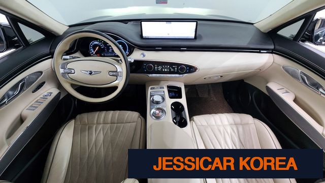 2021 Genesis GV70 - Thumbnail 8