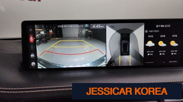 2021 Genesis GV70 - Thumbnail 13