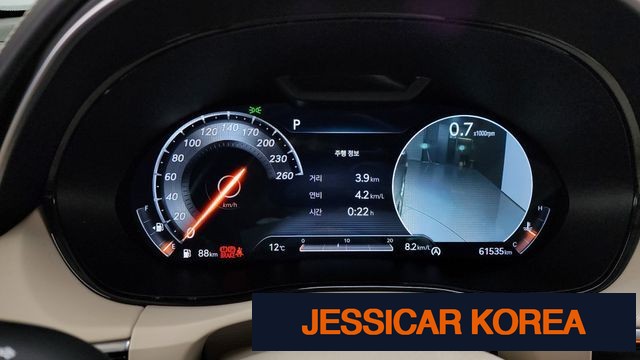2021 Genesis GV70 - Thumbnail 15
