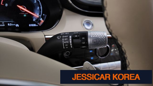 2021 Genesis GV70 - Thumbnail 16