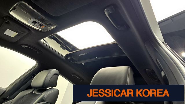 2021 Genesis GV70 - Thumbnail 5
