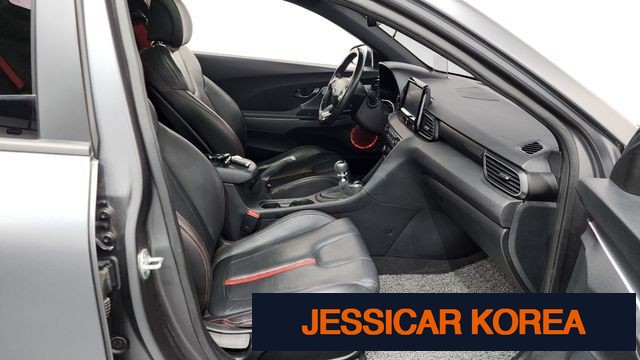 2018 Hyundai Veloster (JS) - Thumbnail 2