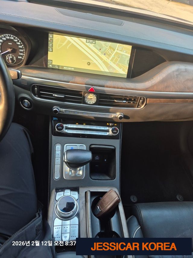 2019 Genesis G90 - Thumbnail 14