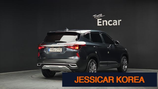 2023 Kia Seltos - Thumbnail 4