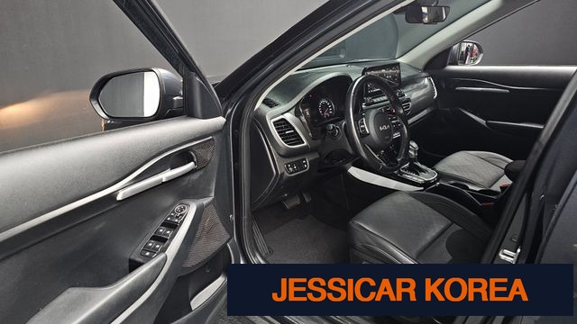 2023 Kia Seltos - Thumbnail 10