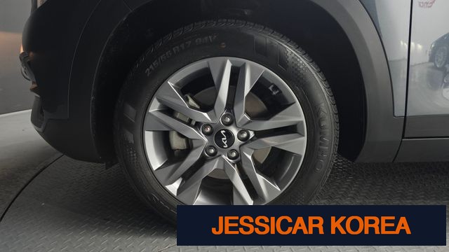 2023 Kia Seltos - Thumbnail 11