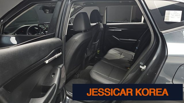 2023 Kia Seltos - Thumbnail 13