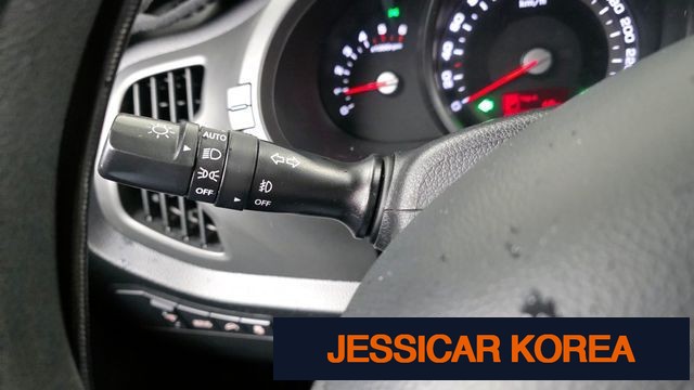 2012 Kia Sportage R - Thumbnail 2