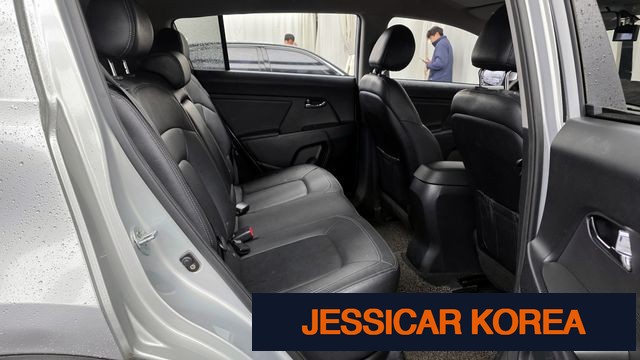 2012 Kia Sportage R - Thumbnail 3