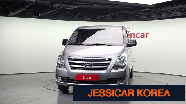 2017 Hyundai Grand Starex - Thumbnail 4