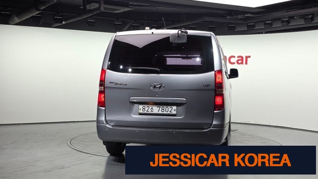 2017 Hyundai Grand Starex - Thumbnail 6