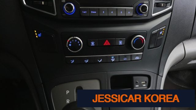 2017 Hyundai Grand Starex - Thumbnail 14