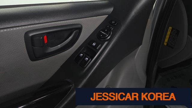 2017 Hyundai Grand Starex - Thumbnail 15