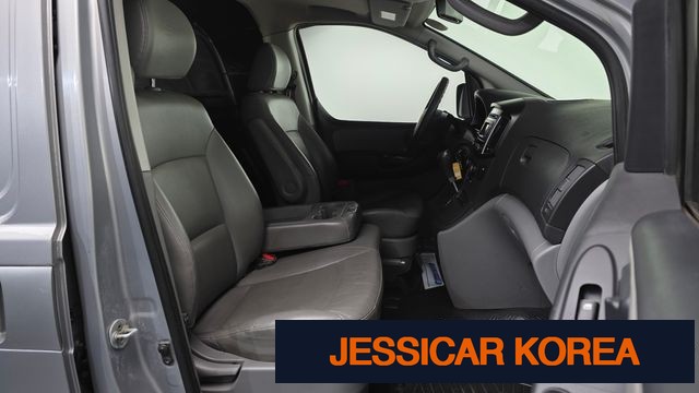 2017 Hyundai Grand Starex - Thumbnail 17