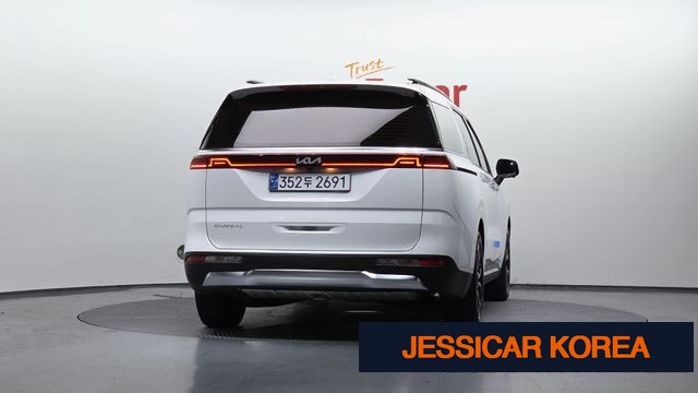2021 Kia Carnival 4th Gen - Thumbnail 9