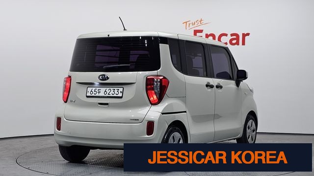 2017 Kia Ray - Thumbnail 13