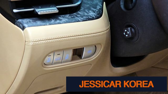 2022 Genesis G90 (RS4) - Thumbnail 10