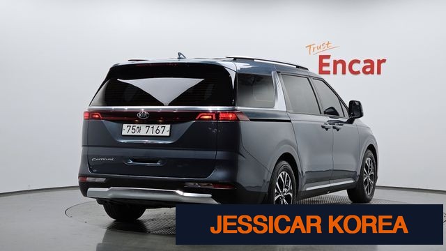 2021 Kia Carnival 4th Gen - Thumbnail 4