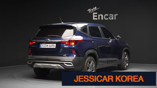 2020 Kia Seltos - Thumbnail 13
