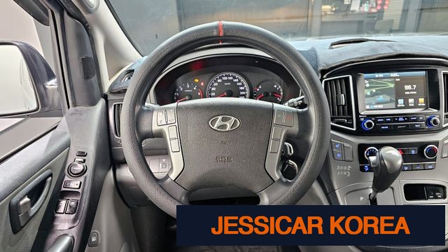 2016 Hyundai Grand Starex - Thumbnail 11