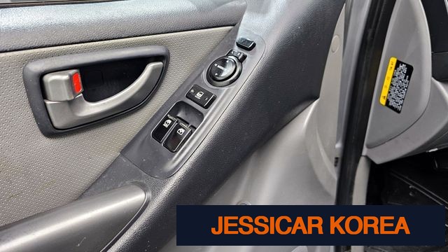 2016 Hyundai Grand Starex - Thumbnail 18