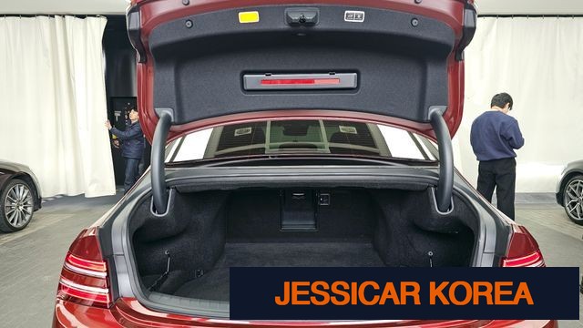 2025 Genesis G80 (RG3) - Thumbnail 11