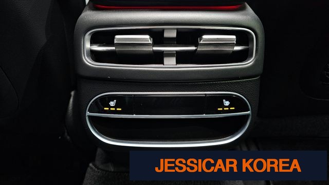 2021 Genesis GV70 - Thumbnail 2