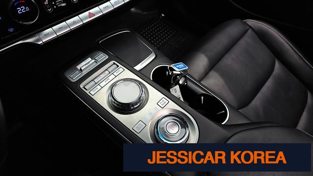 2021 Genesis GV70 - Thumbnail 7