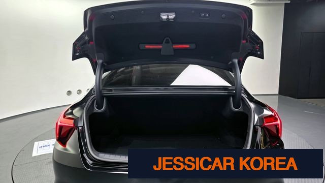 2024 Kia K8 Hybrid - Thumbnail 3