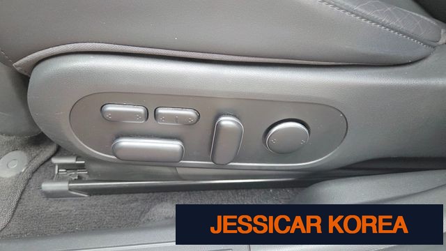 2023 Hyundai Ioniq 5 - Thumbnail 5