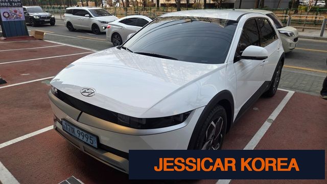 2023 Hyundai Ioniq 5 - Thumbnail 13