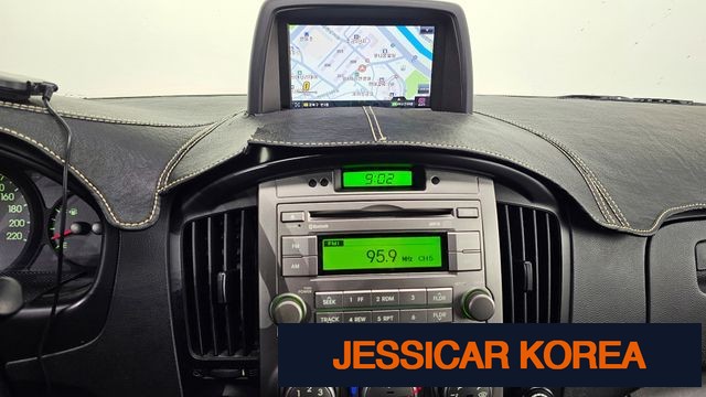 2013 Hyundai Grand Starex - Thumbnail 8