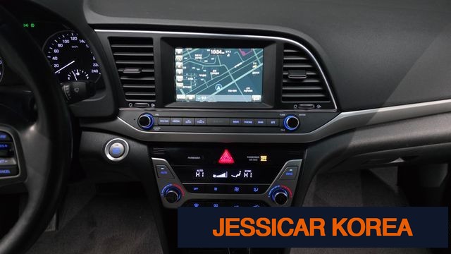 2016 Hyundai Avante AD - Thumbnail 8
