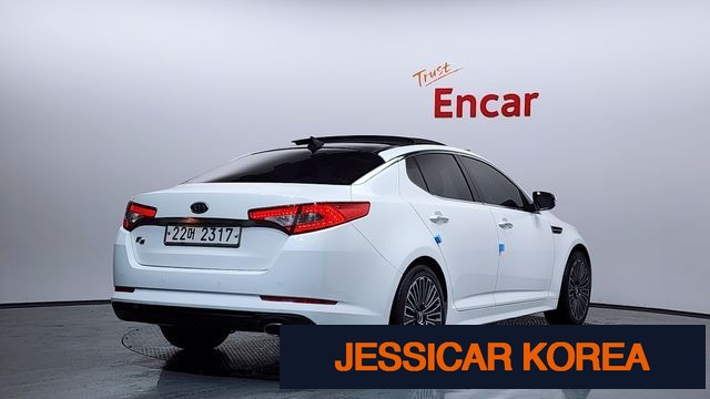 2011 Kia K5 - Thumbnail 11