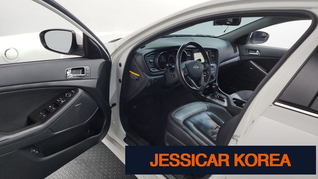 2011 Kia K5 - Thumbnail 16