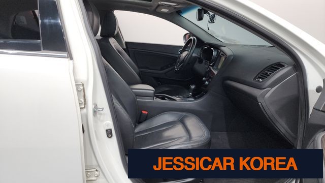 2011 Kia K5 - Thumbnail 18