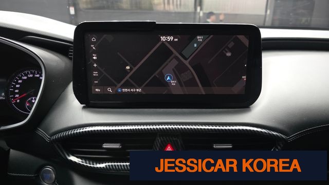 2021 Hyundai The New Santa Fe - Thumbnail 2