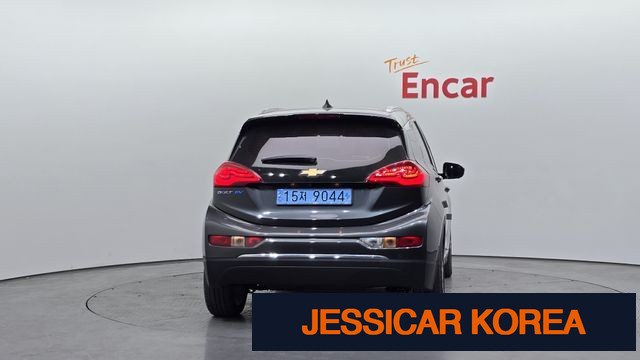 2021 Chevrolet Bolt EV - Thumbnail 4