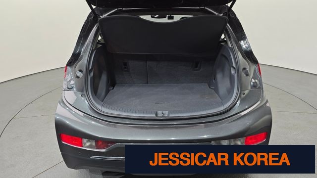 2021 Chevrolet Bolt EV - Thumbnail 5