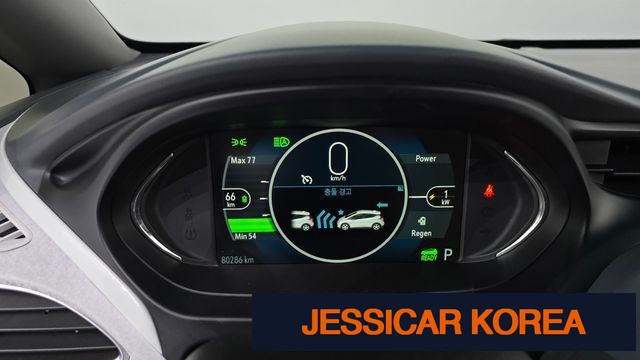 2021 Chevrolet Bolt EV - Thumbnail 17