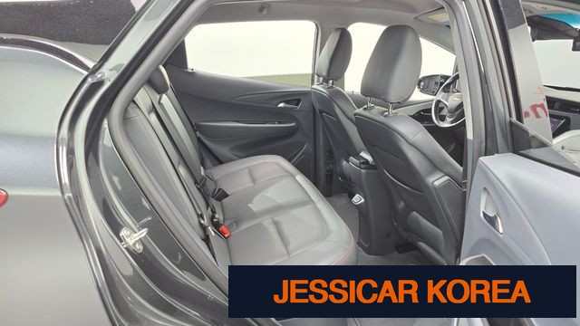 2021 Chevrolet Bolt EV - Thumbnail 18