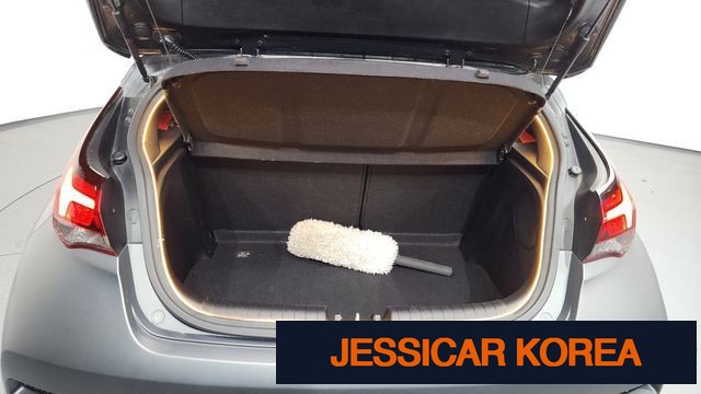 2018 Hyundai Veloster (JS) - Thumbnail 10