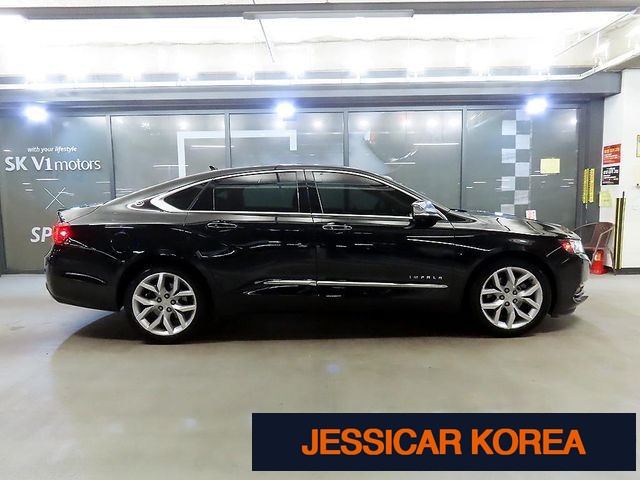 2016 Chevrolet Impala - Thumbnail 2