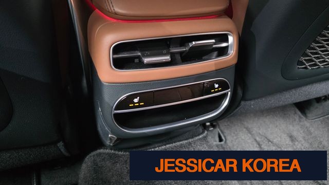 2023 Genesis GV70 - Thumbnail 13