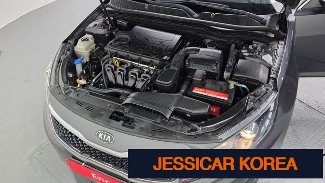 2011 Kia K5 - Thumbnail 5